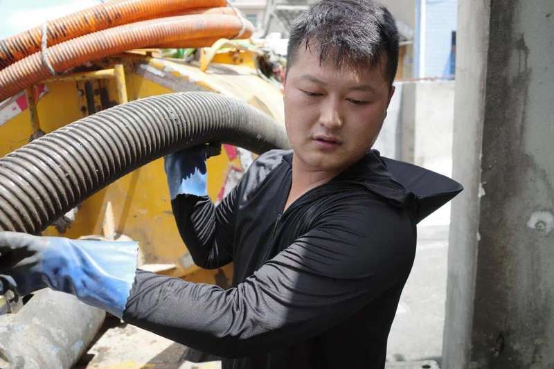 千万级流量背后:一场关于职业偏见与自我定义的社会实验 新闻 千万级流量背后:一场关于职业偏见与自我定义的社会实验 新闻 千万级流量背后:一场关于职业偏见与自我定义的社会实验 新闻